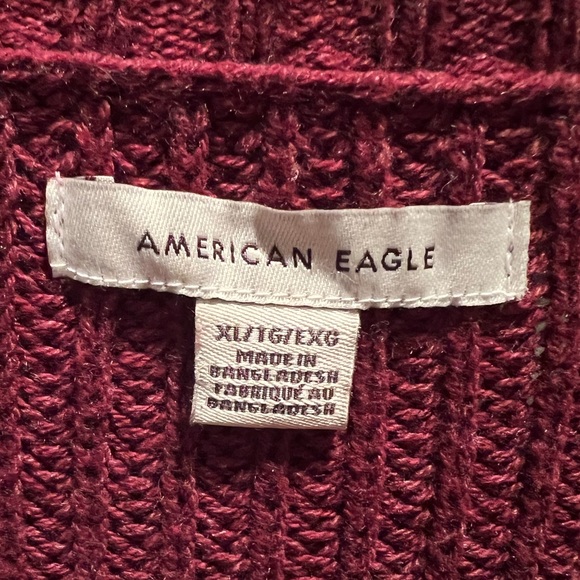 Maroon and White Knit Sweater - Picture 2 of 3